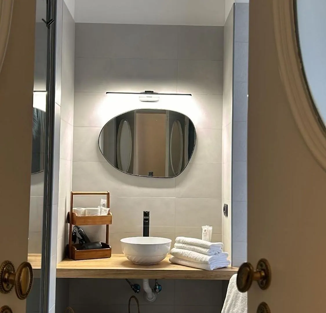 Re Nasone Rooms In Naples Italy